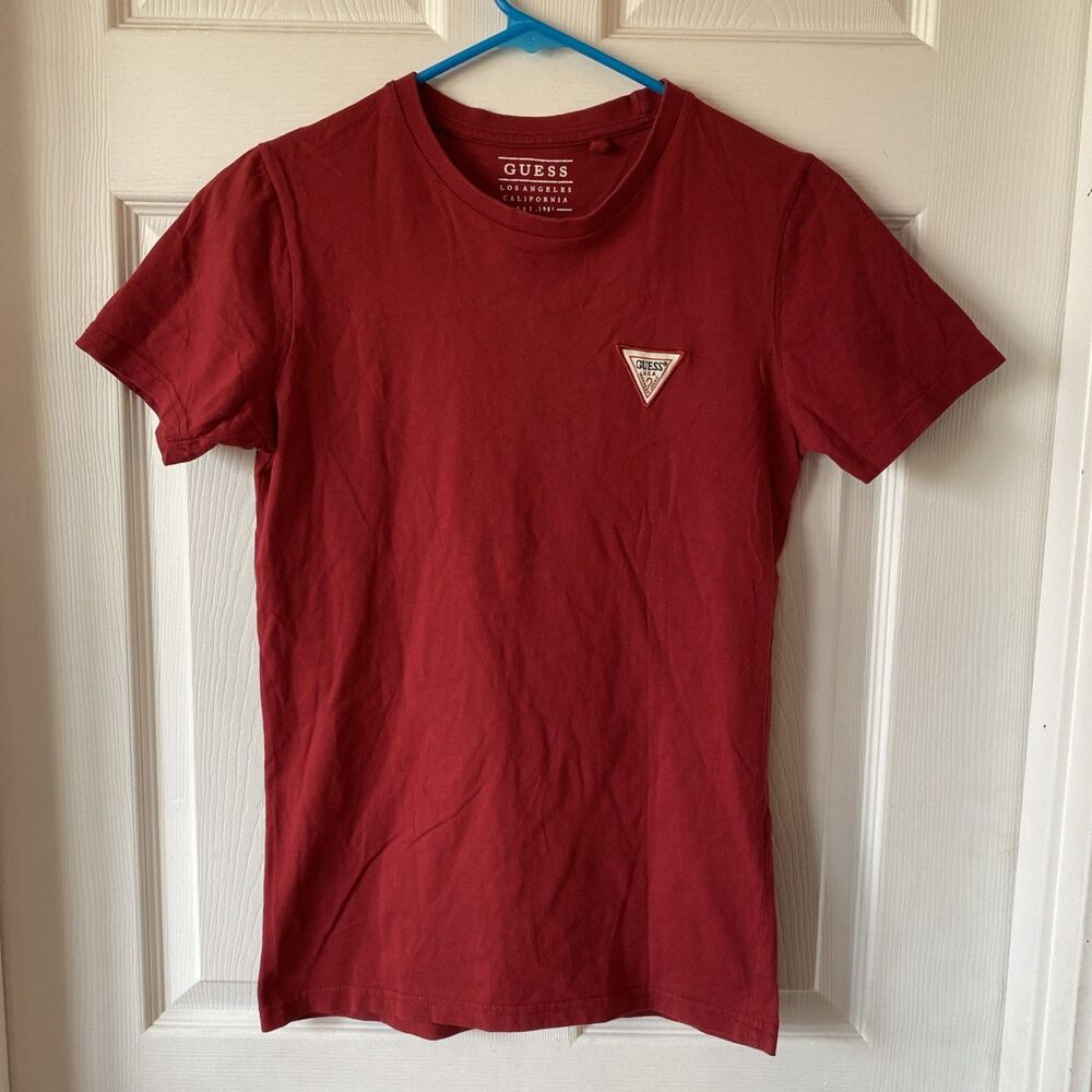 Guess Los Angeles T Shirt Women’s Size Small Red Embroidered Short Sleeve Crew